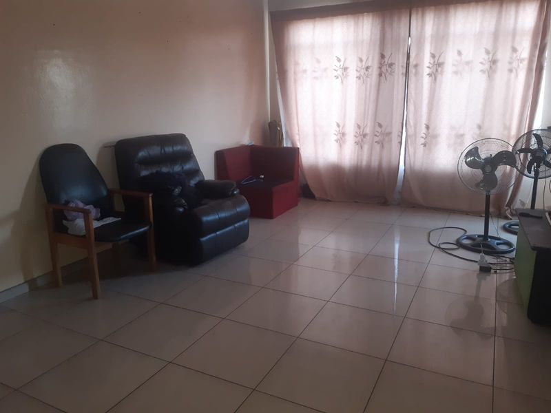 🌟 Charming 1-Bedroom Flat with Balcony & Secure Garage – Perfect Lock-Up-and-Go! - Photo 6