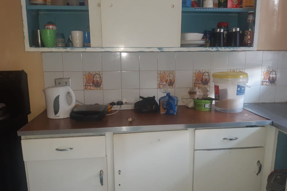🌟 Charming 1-Bedroom Flat with Balcony & Secure Garage – Perfect Lock-Up-and-Go! - Photo 4