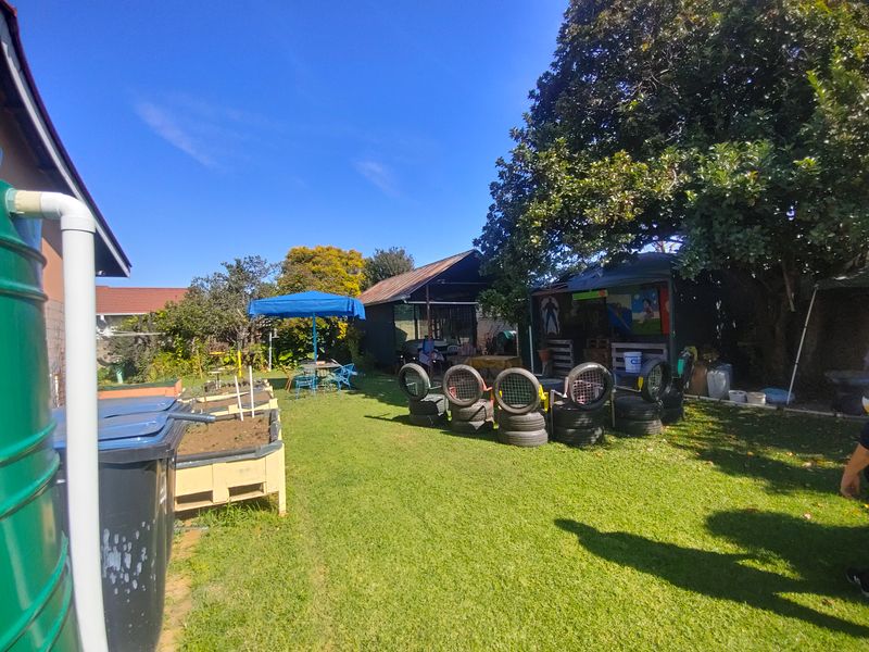 Spacious Family Home with Excellent Extras in Vanderbijlpark - Photo 9