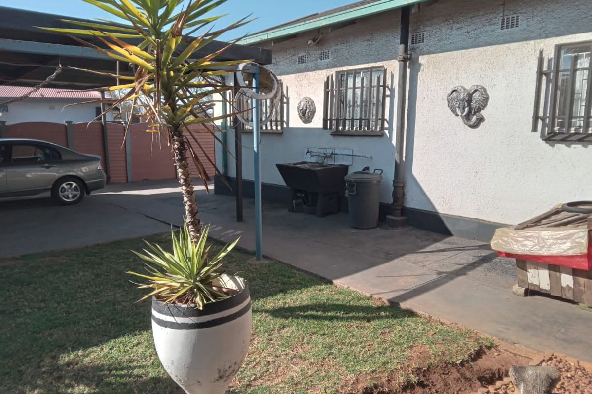 3 Bedrooms house for sale in Vanderbijlpark - Photo 2