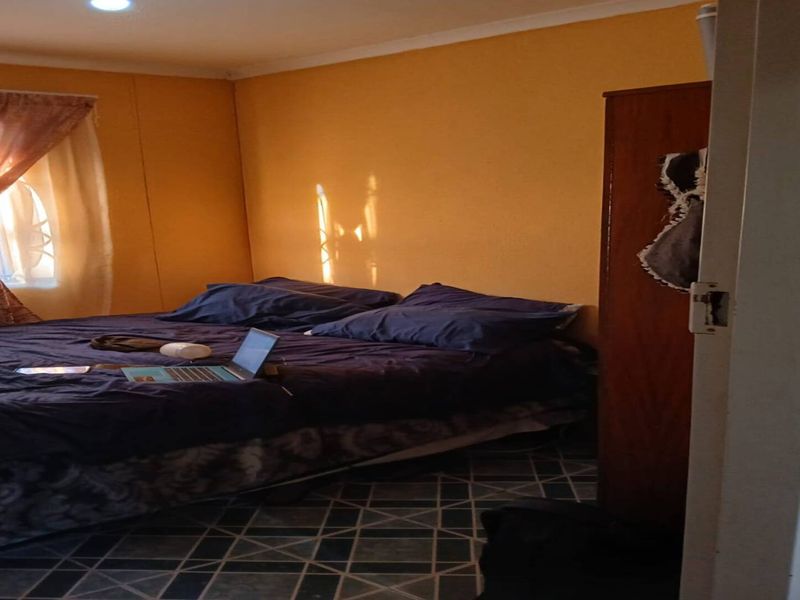 Perfect Starter Home in Savanna City - Photo 9