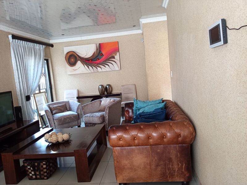 3 Bedroom house - Photo 8