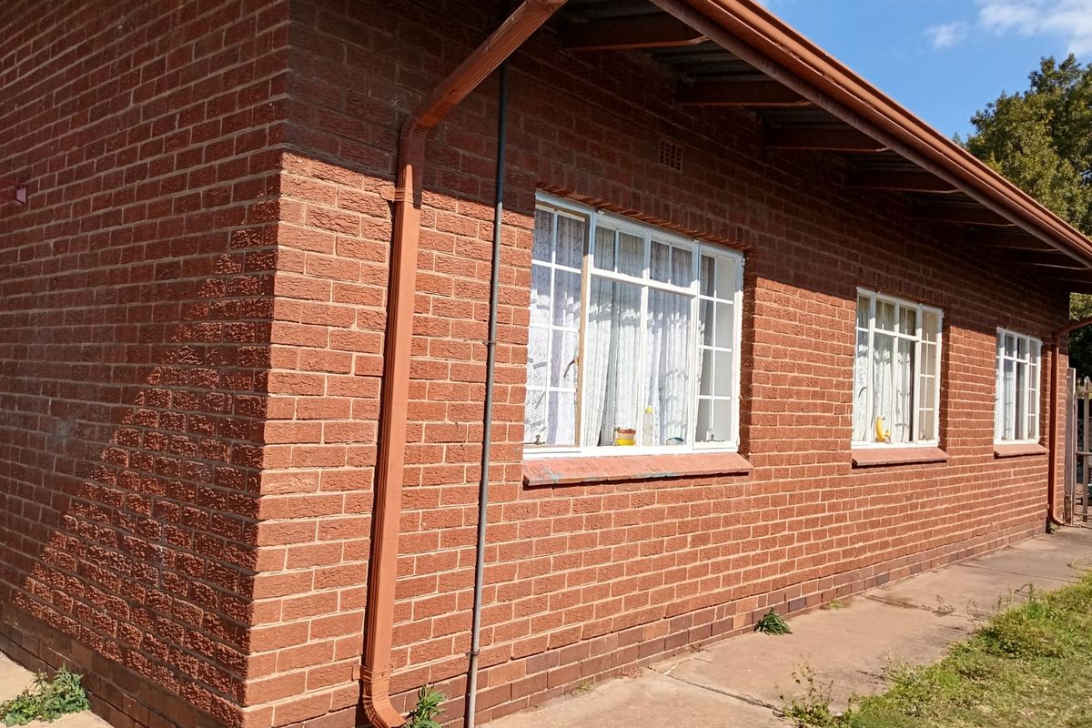 3 Bedroom house - Photo 2