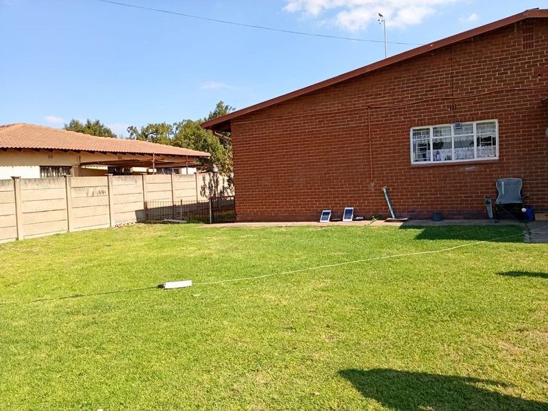 3 Bedroom house - Photo 3