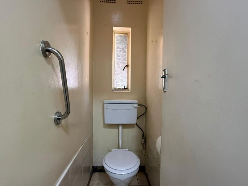 Spacious 3-Bedroom House to Rent – Pet Friendly! - Photo 7