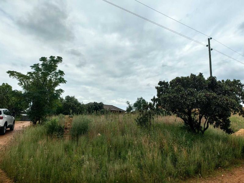 Prime Vacant Stand in Vaaloewer – Build Your Dream Home in a Secure Riverside Estate - Photo 2