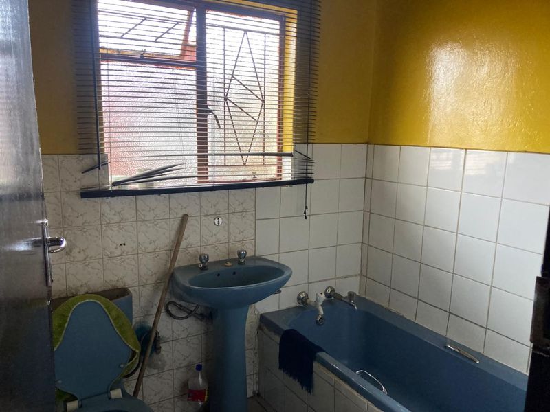 3 bedroom house for sale - Photo 4