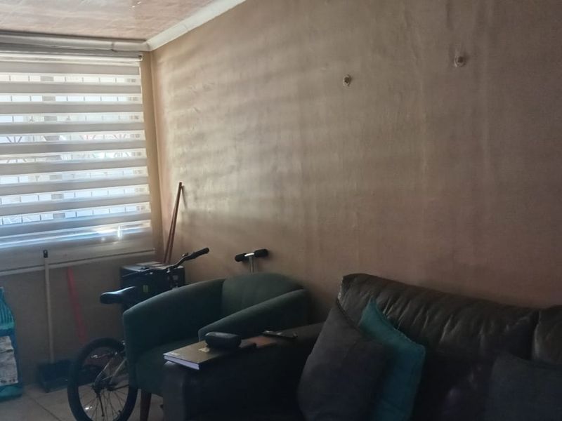 Spacious Communal Accommodation to Rent - Photo 2