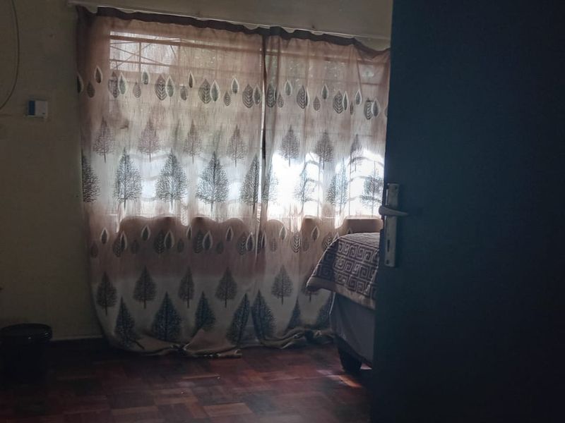 Spacious Communal Accommodation to Rent - Photo 4