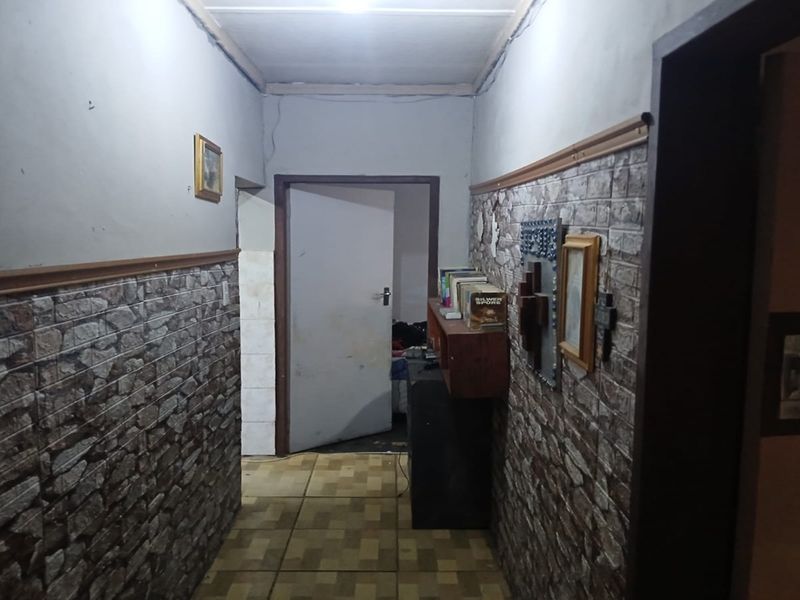 Spacious 3-Bedroom Family Home with Flatlet, Wendy House and Endless Potential - Photo 9