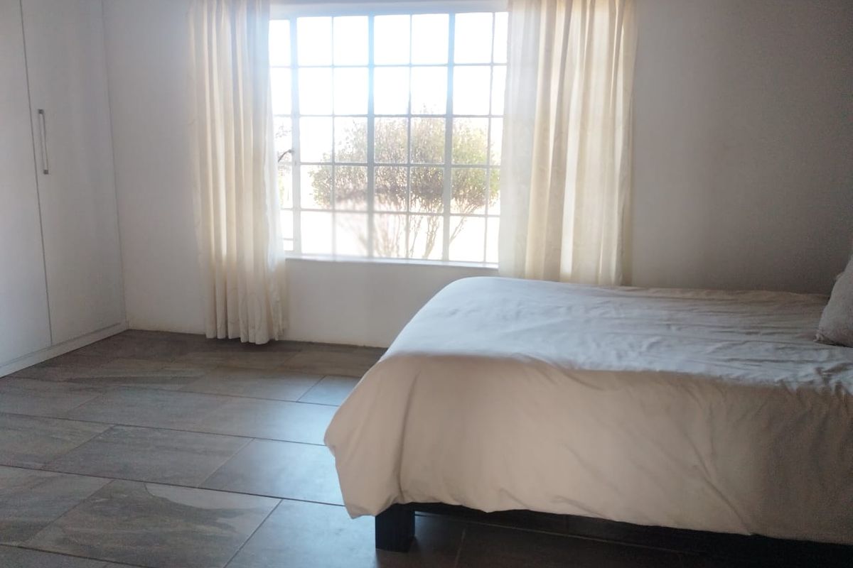 Property to Rent – Modern 2 Bedroom Home with Solar & Borehole Potential - Photo 2