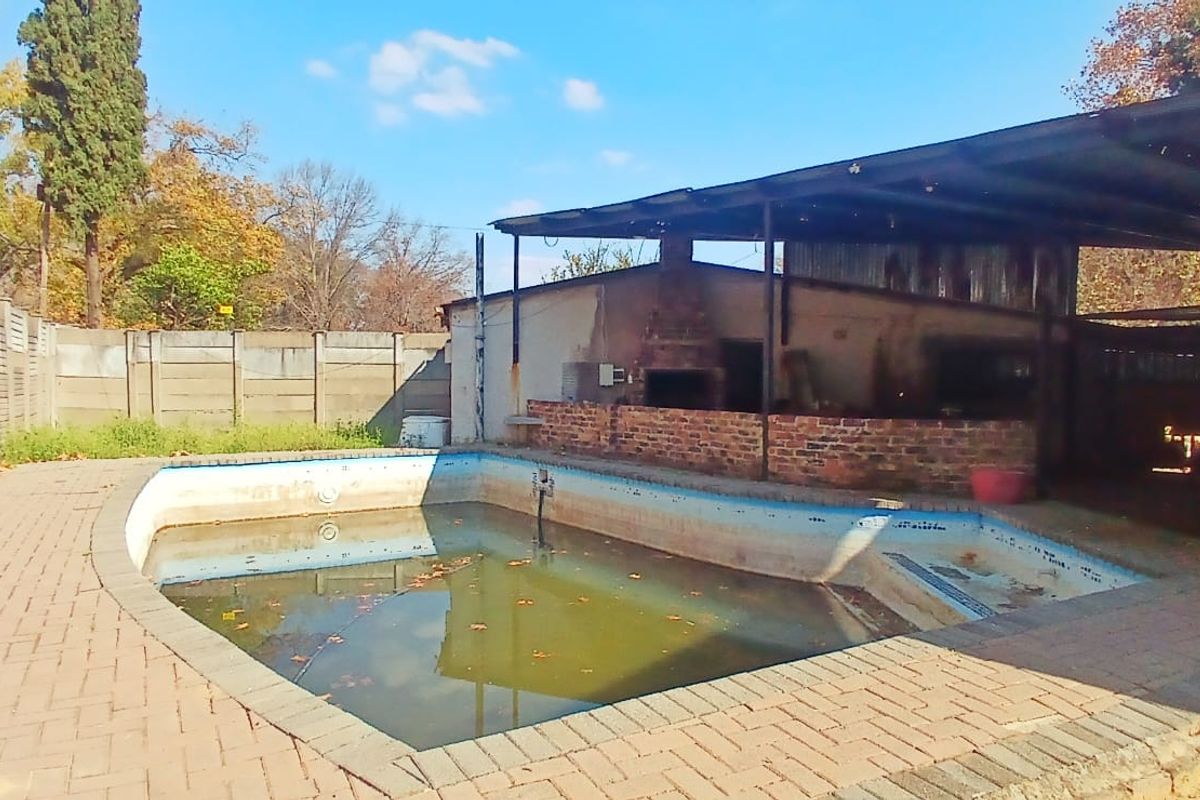 4 Bedroom House for Sale in Sasolburg - Photo 5
