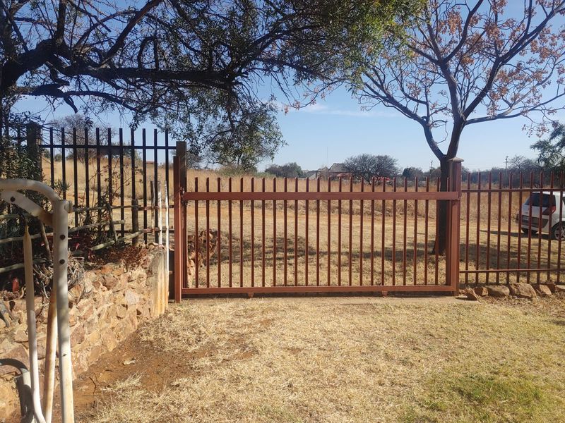 Charming 3-Bedroom Family Home for Sale in Vaaloewer - Photo 5