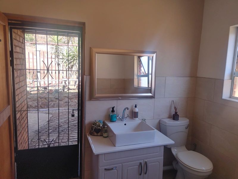 Charming 3-Bedroom Family Home for Sale in Vaaloewer - Photo 10