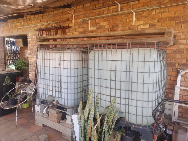 Charming 3-Bedroom Family Home for Sale in Vaaloewer - Photo 4