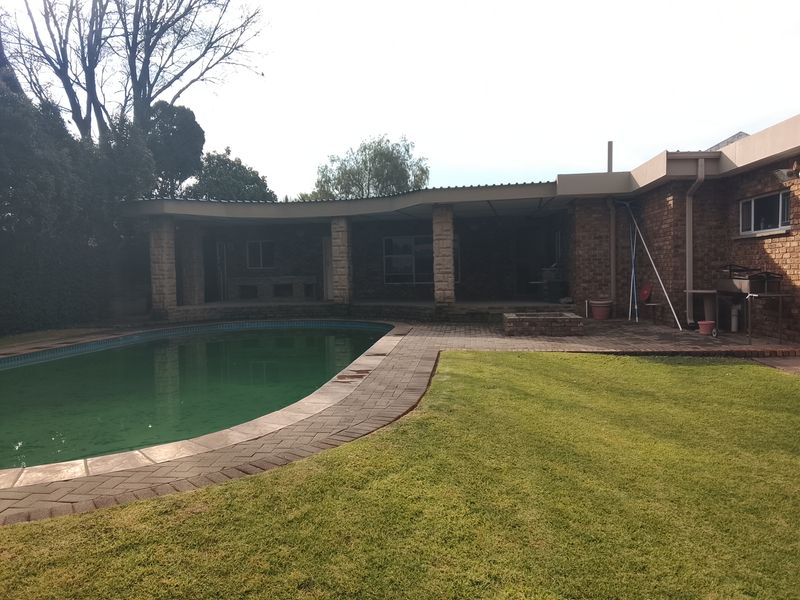 Stunning family home for sale - Photo 5