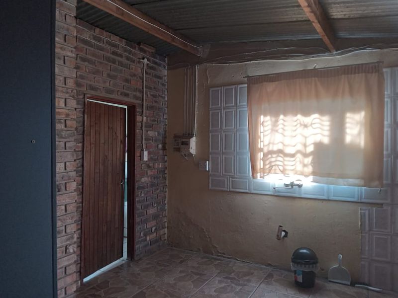 Charming Extended RDP Home with Excellent Investment Potential - Photo 7