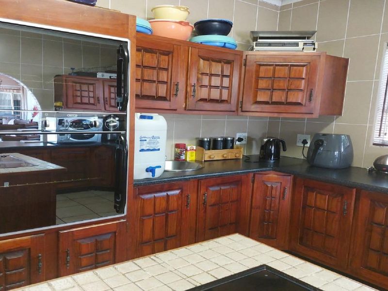 Move in And Stay! - Photo 9