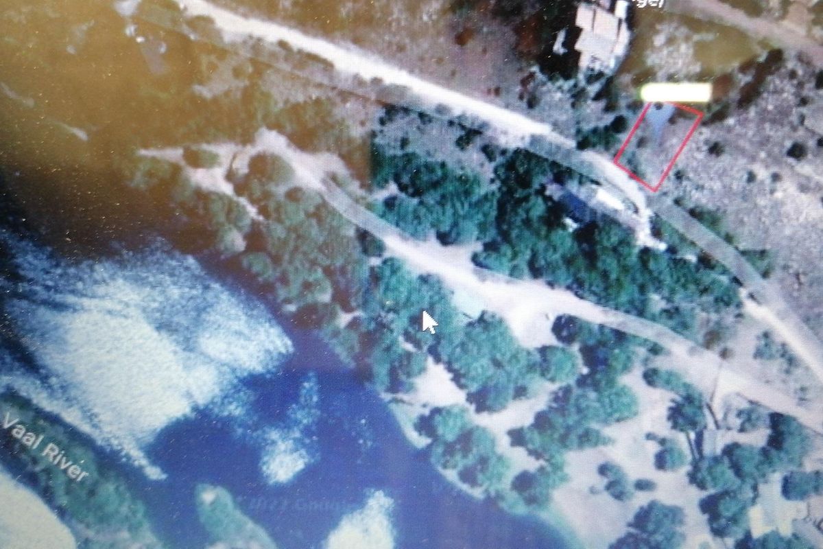 This 500sq m stand in Vaaloewer is waiting for you. - Photo 4