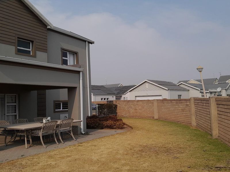 Safe and secluded aquatic lifestyle estate - Photo 2