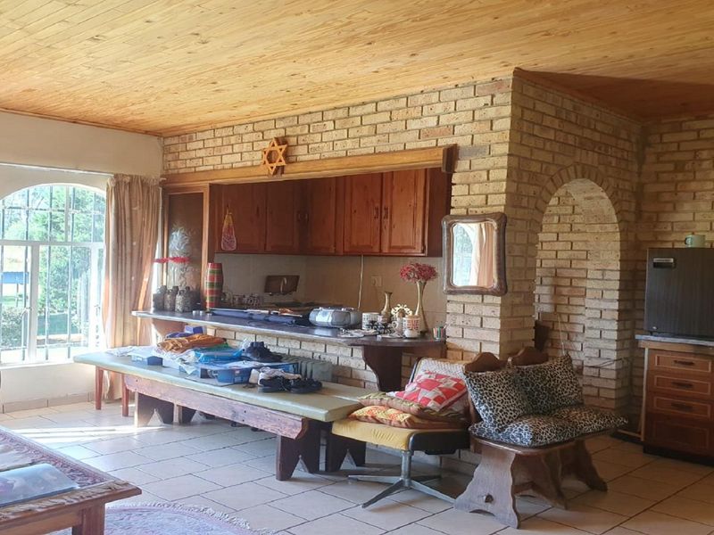 Ranch style house with flexibility - Photo 9