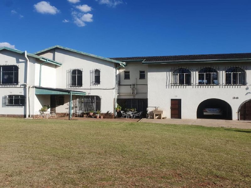 Ranch style house with flexibility - Photo 1