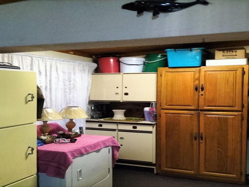 Spacious Property with Excellent Income Potential! - Photo 5