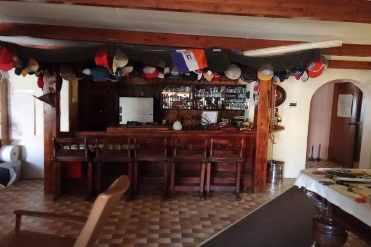 "Stunning smallholding available with business on the property." - Photo 3