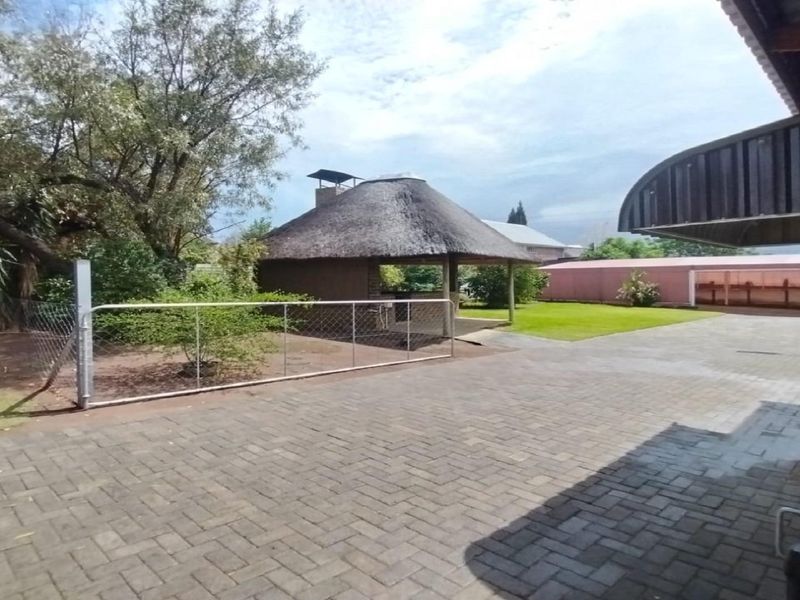 Weather for a holiday retreat or a permanent home at Vaal Marina - Photo 2