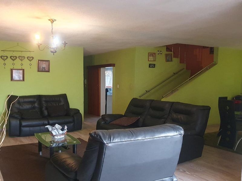 3 Bedroom Duplex - Enough space!! - Photo 8