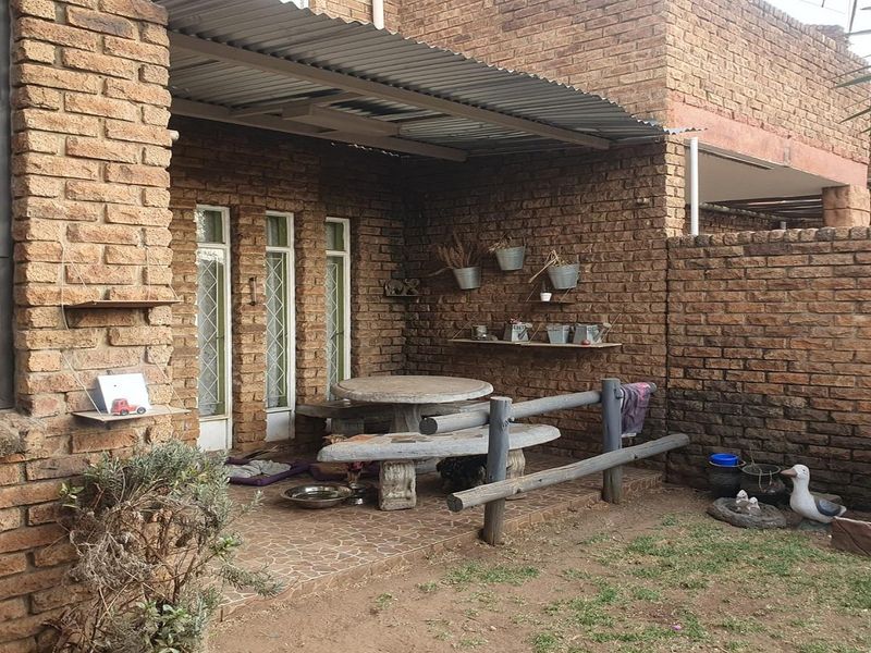 3 Bedroom Duplex - Enough space!! - Photo 2