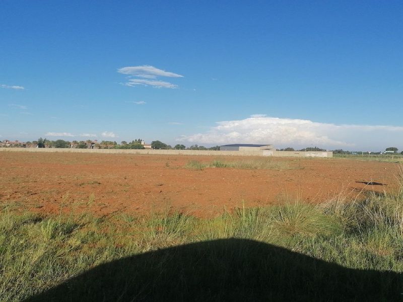 Vacant Land - IDEAL FOR DEVELOPMENT! - Photo 2