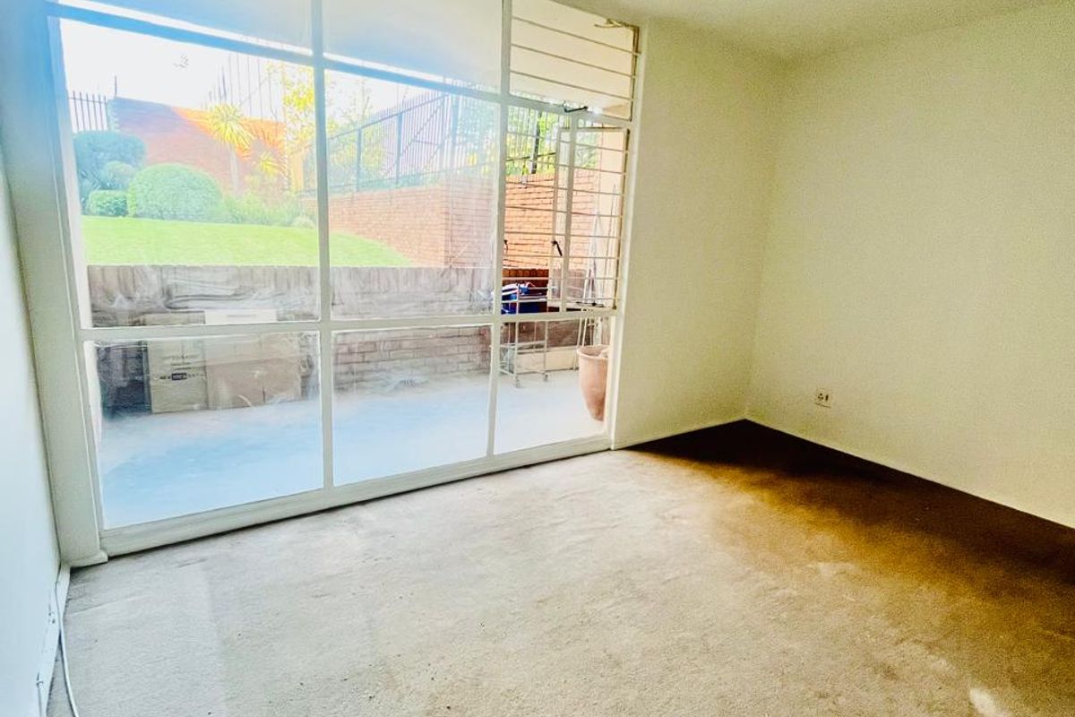 1 Bedroom Garden Unit for sale in Gresswold, Gauteng - Photo 3