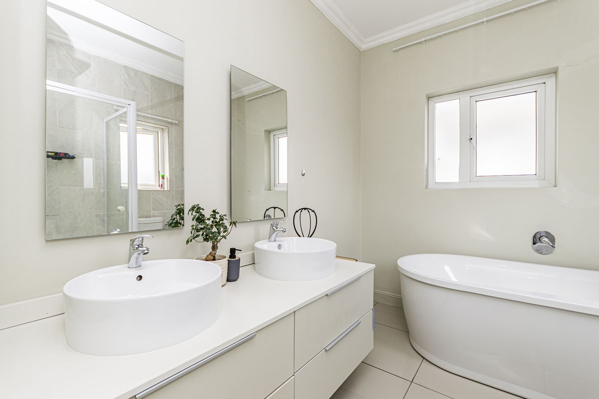 Luxurious 3 bedroom  house sale in Kyalami Hills, Midrand - Photo 5