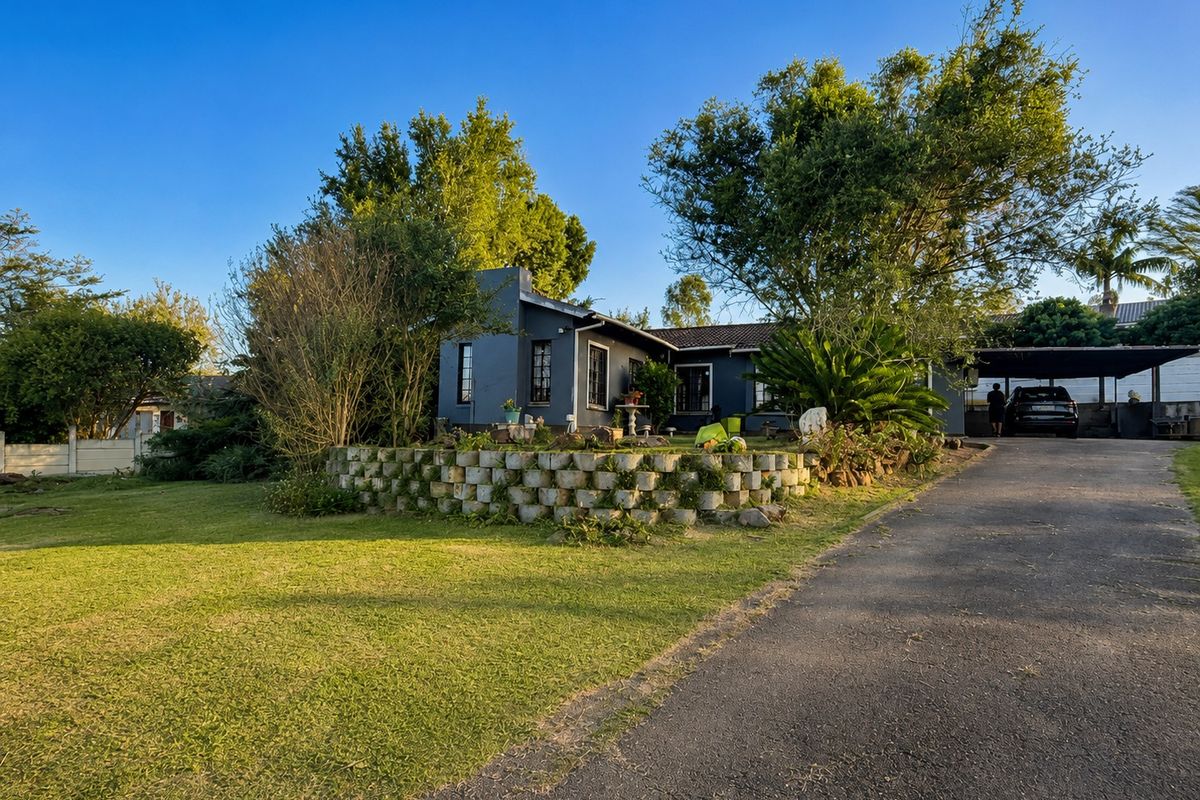 Your Perfect 3- Bedroom Home Awaits in Popular Lincoln Meade - Photo 2