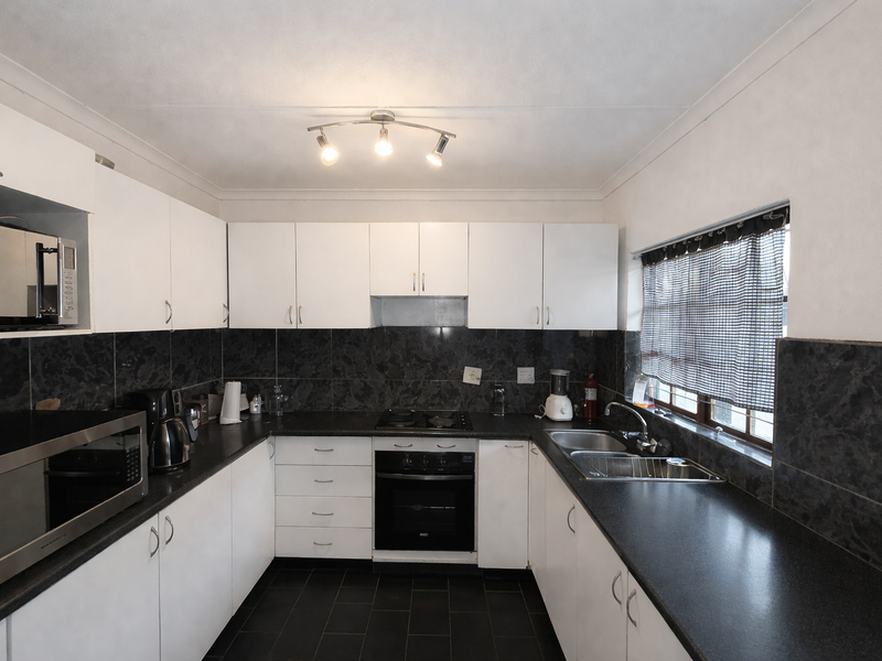 Your Perfect 3- Bedroom Home Awaits in Popular Lincoln Meade - Photo 5