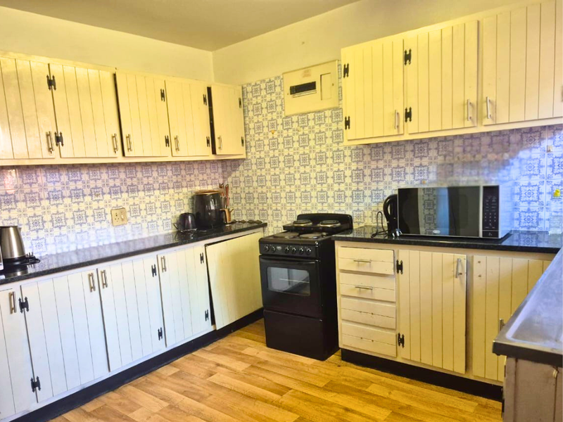 Pelham Prestige – Spacious 3-Bedroom Duplex in a Prime Location. - Photo 8