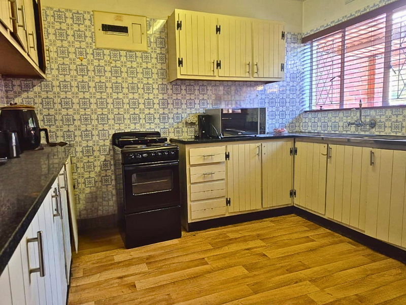Pelham Prestige – Spacious 3-Bedroom Duplex in a Prime Location. - Photo 7