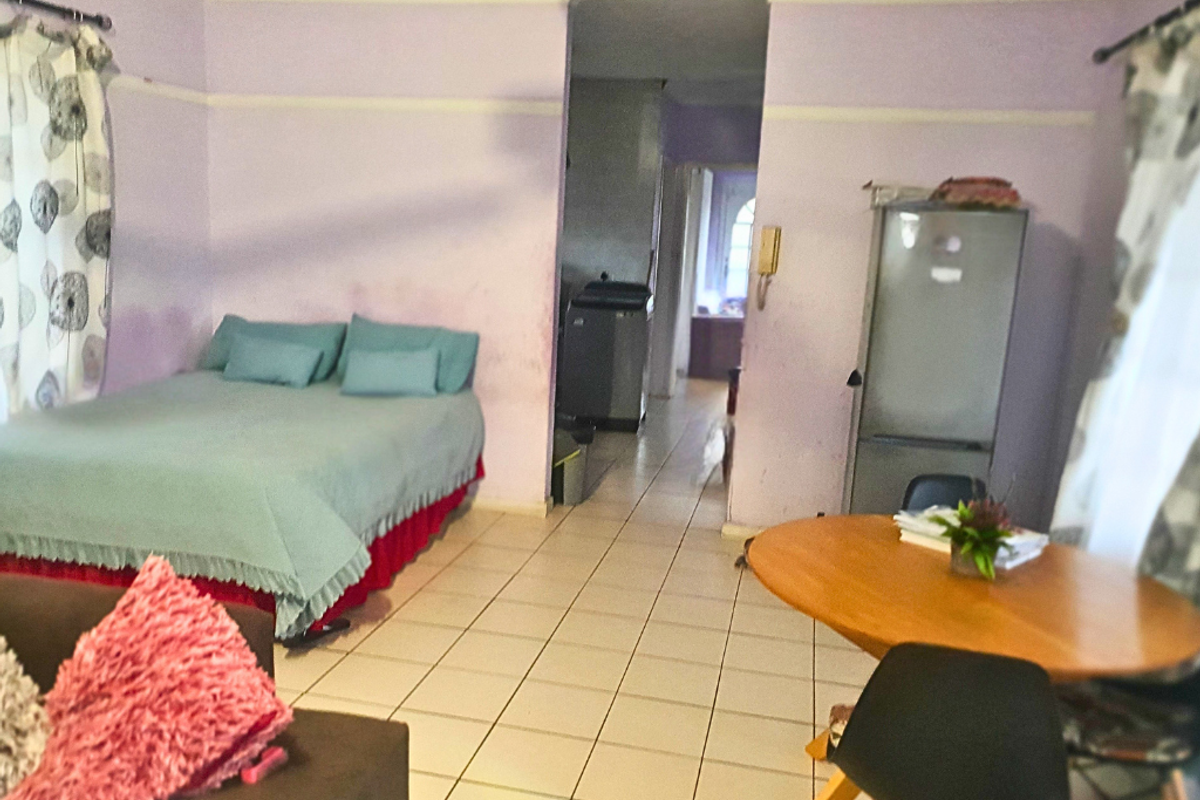 Secure Living with a Touch of Leisure, Two Bedroom Home in Scottsville!!! - Photo 4