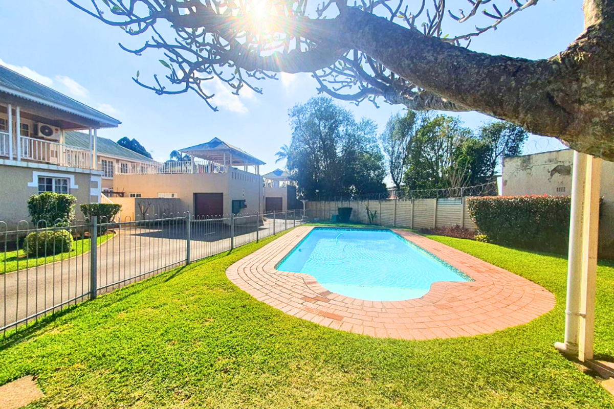 Secure Living with a Touch of Leisure, Two Bedroom Home in Scottsville!!! - Photo 2
