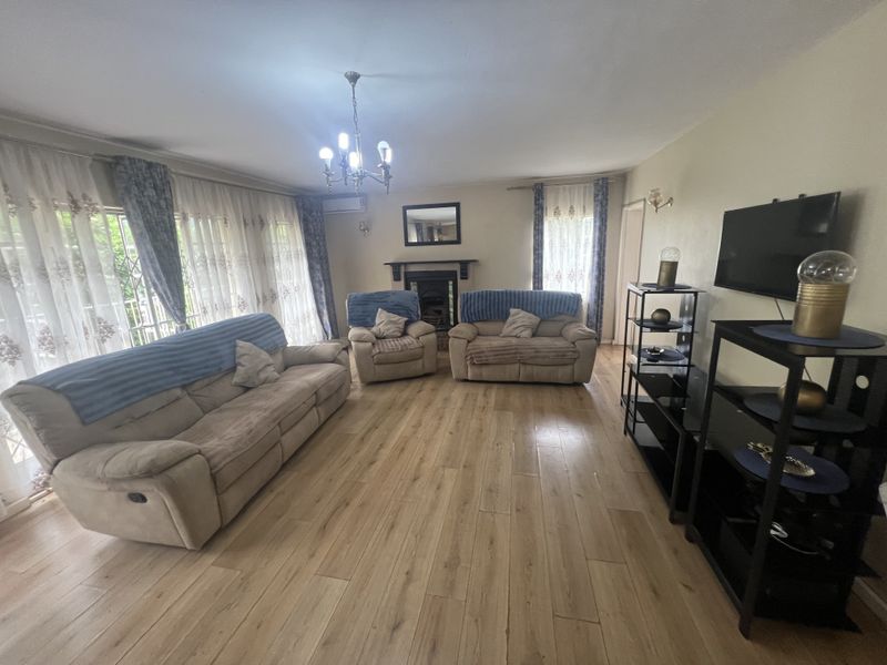 Charming 4-bedroom home for sale in Blackridge!!! - Photo 5