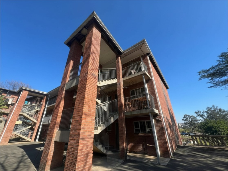 Spacious Two bedroom apartment in Raisethorpe, Pietermaritzburg, available for rent!!! - Photo 2