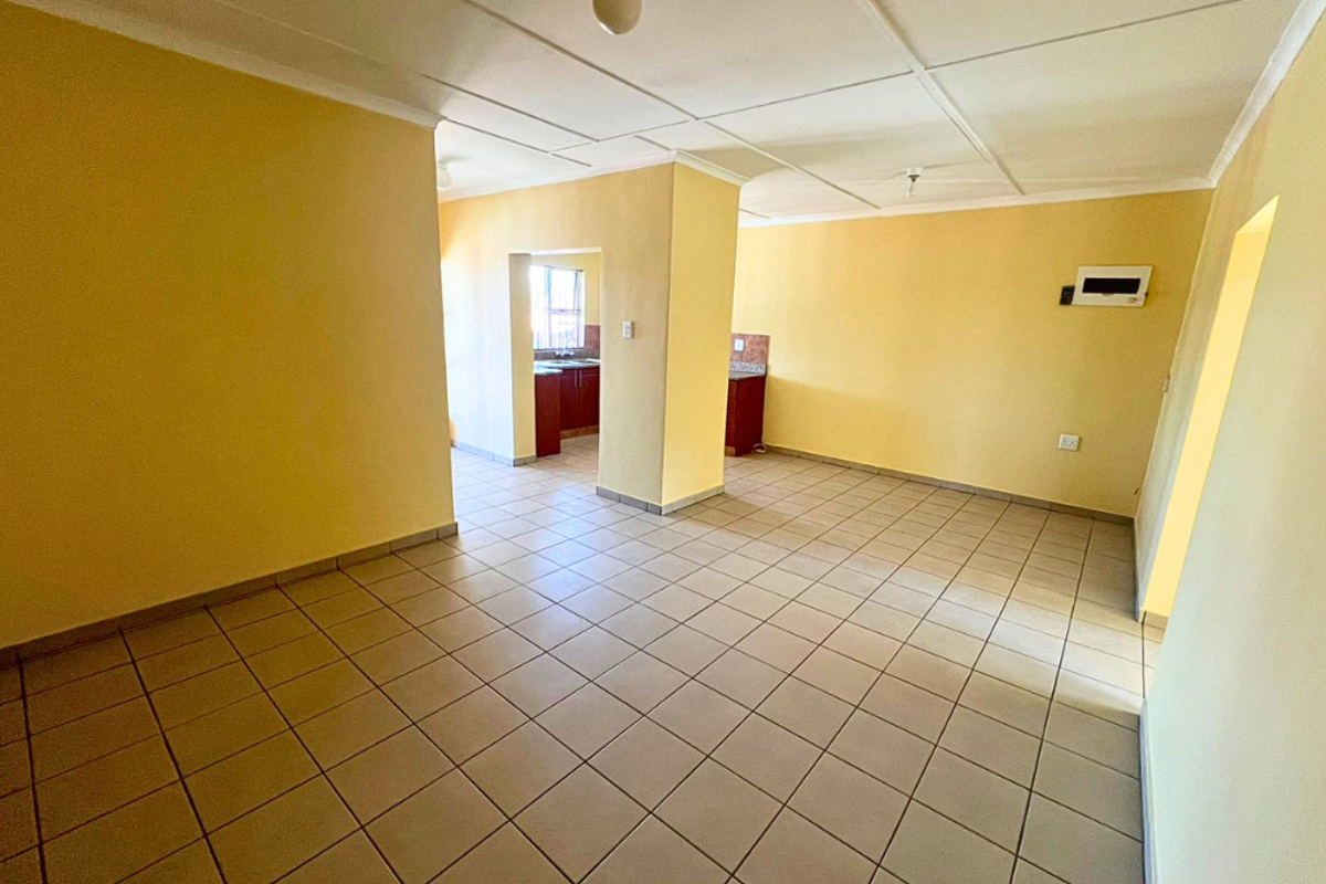 Spacious Two bedroom apartment in Raisethorpe, Pietermaritzburg, available for rent!!! - Photo 3