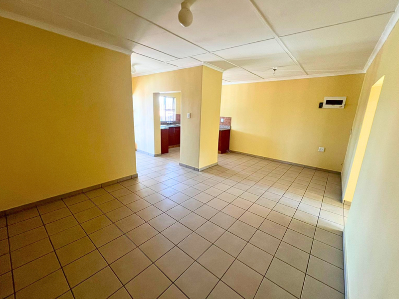 Spacious Two bedroom apartment in Raisethorpe, Pietermaritzburg, available for rent!!! - Photo 4