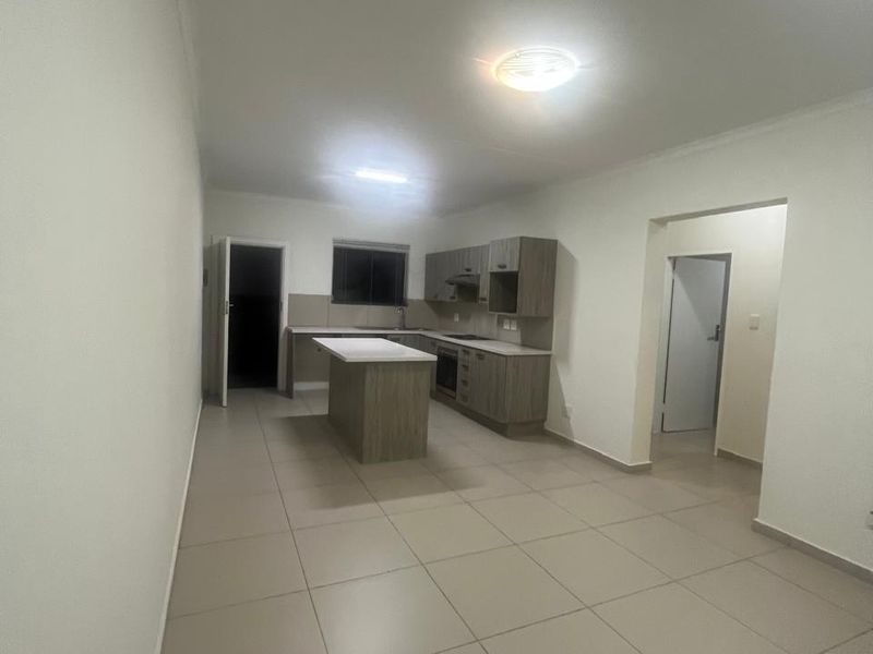 Two Bedroom First floor apartment for rent in Carlswald, Midrand - Photo 9
