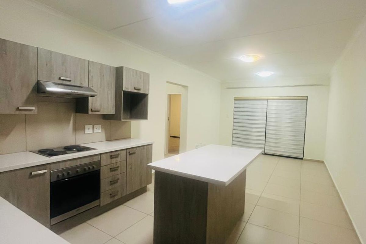 Two Bedroom First floor apartment for rent in Carlswald, Midrand - Photo 4