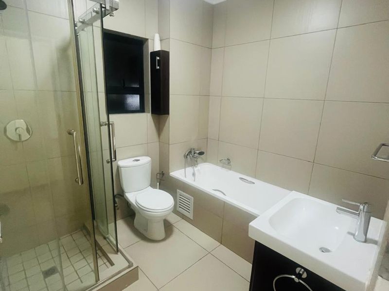 Two Bedroom First floor apartment for rent in Carlswald, Midrand - Photo 6