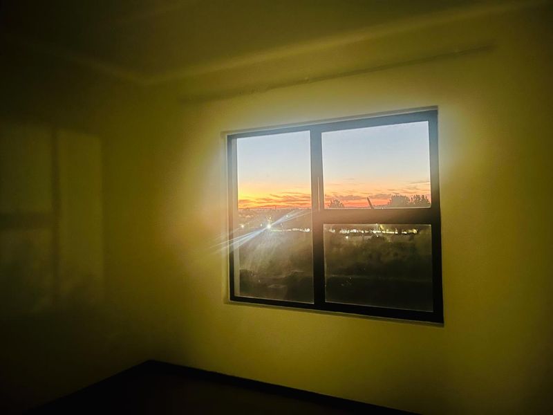 Two Bedroom First floor apartment for rent in Carlswald, Midrand - Photo 5
