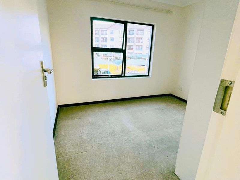 Two Bedroom First floor apartment for rent in Carlswald, Midrand - Photo 9