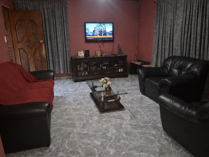 Your Next Chapter Starts Here – 3 Bedrooms in Raisethorpe - Photo 2
